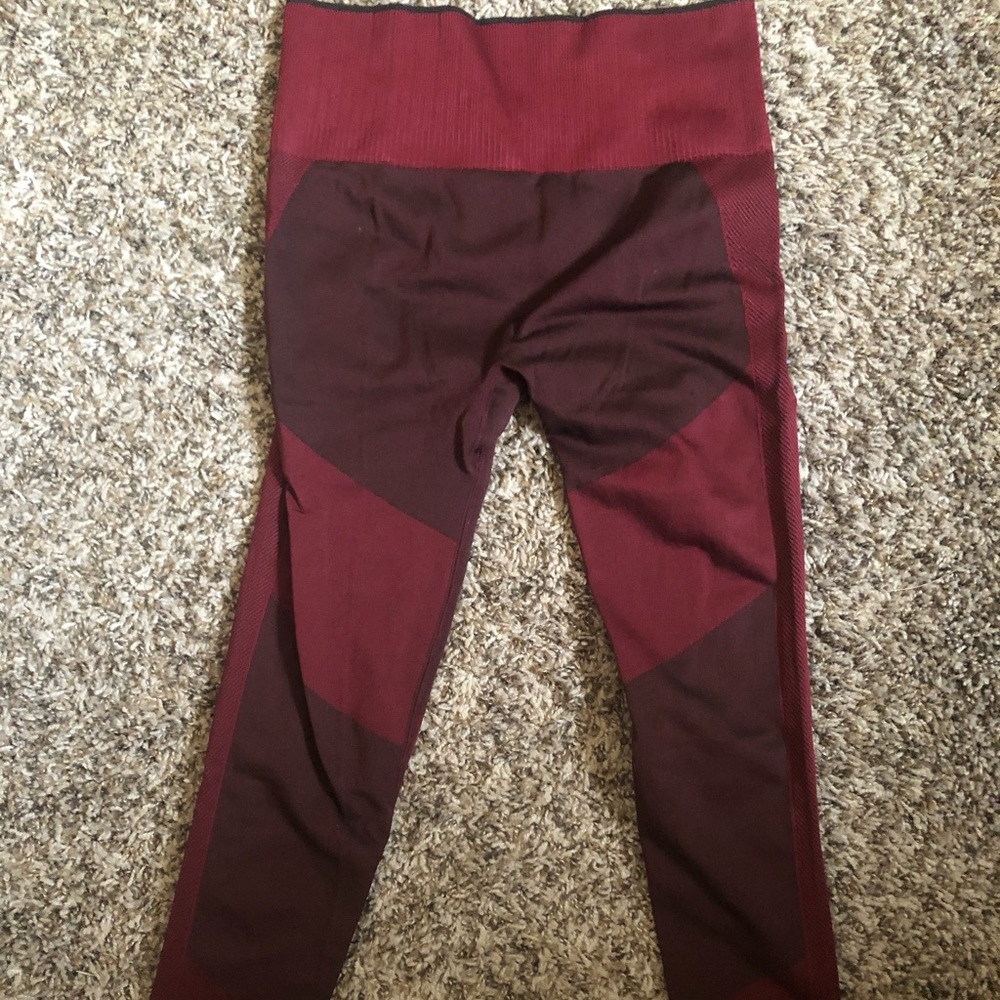 Workout leggings. High rise thick band, seamless